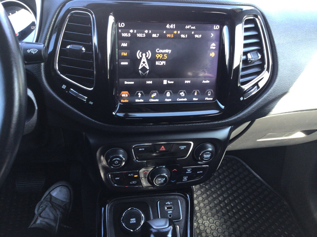 Used 2019 Jeep Compass Altitude image 9