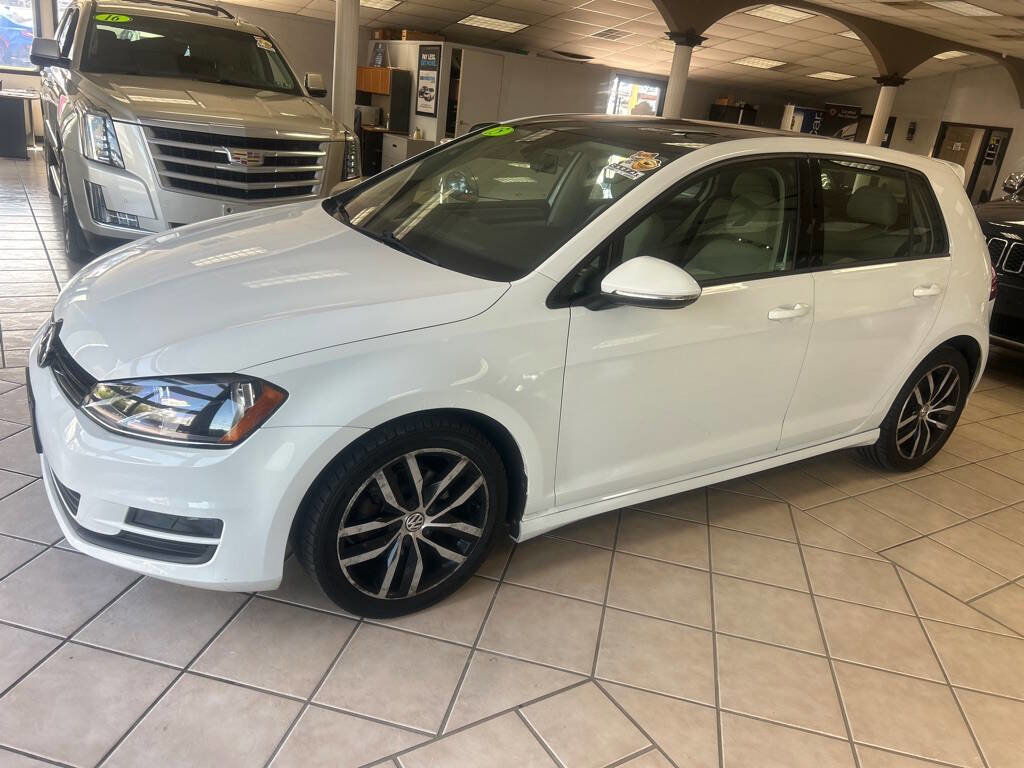 Used 2015 Volkswagen Golf SE w/ Golf Sport Package