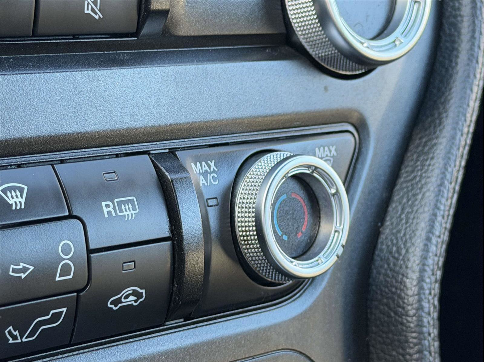 Used 2019 Ford Mustang Coupe w/ Black Accent Package image 30