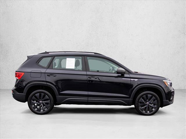 Used 2022 Volkswagen Taos S image 4