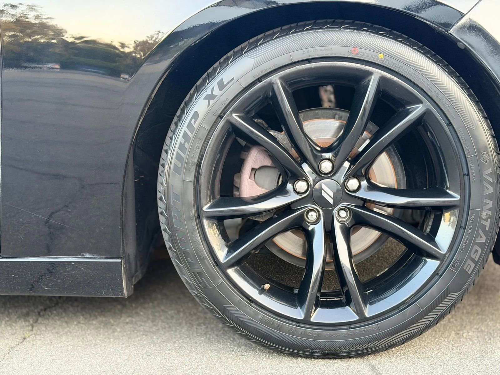 Used 2018 Dodge Charger SXT w/ Blacktop Package image 11