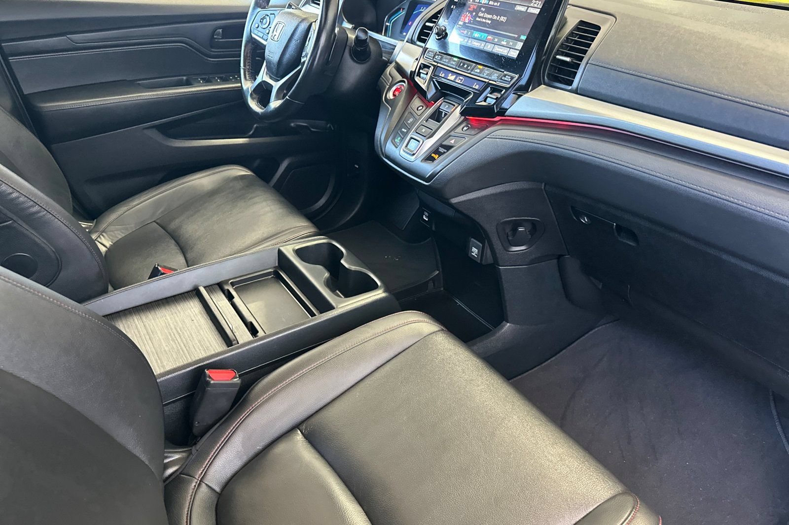 Used 2023 Honda Odyssey Sport image 16