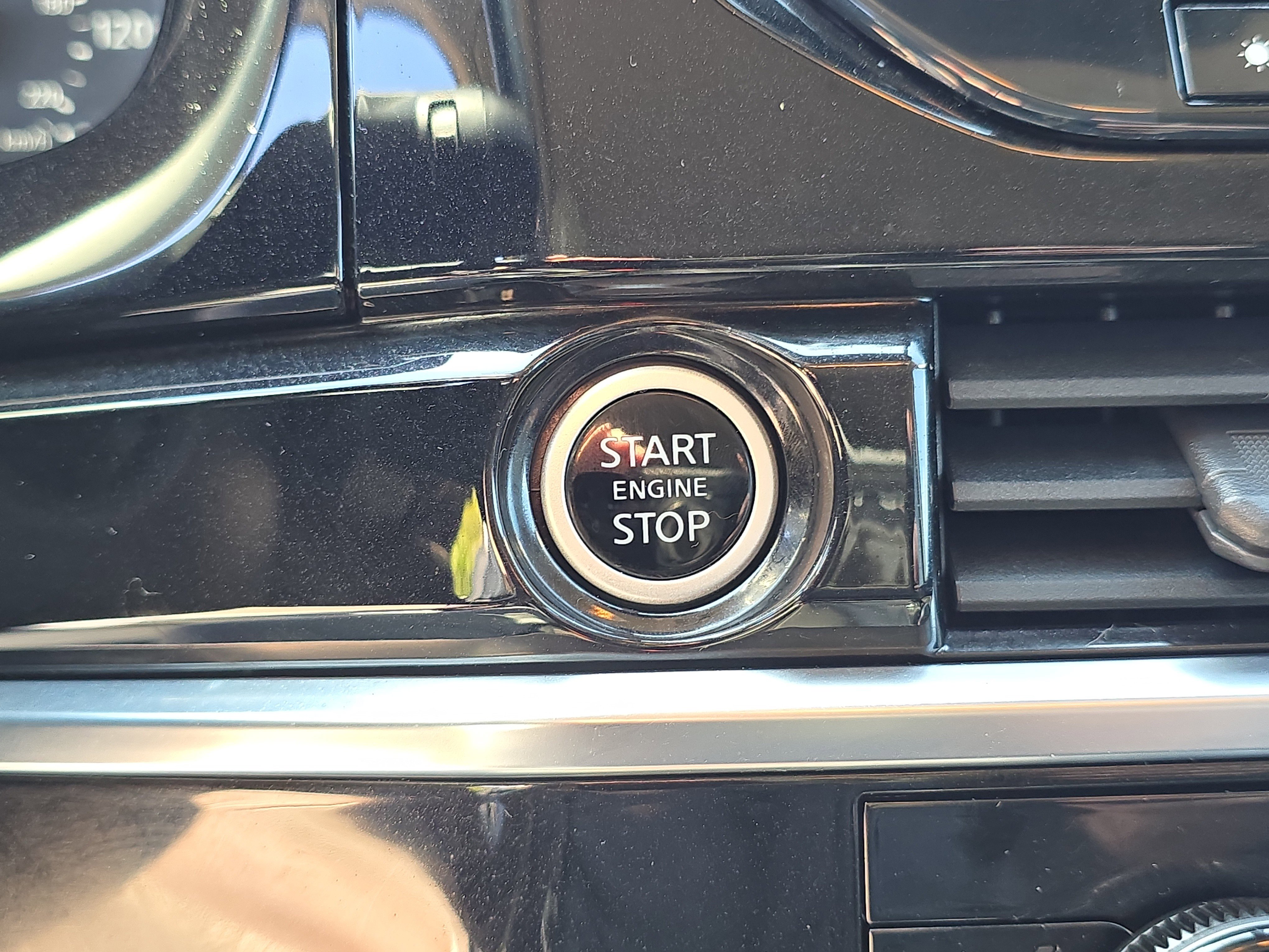 Used 2022 Nissan Pathfinder SL w/ SL Premium Package image 29