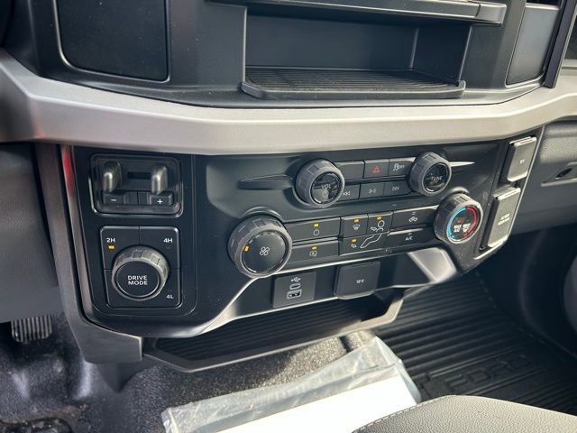 New 2026 Ford F550 4x4 Regular Cab Super Duty image 22