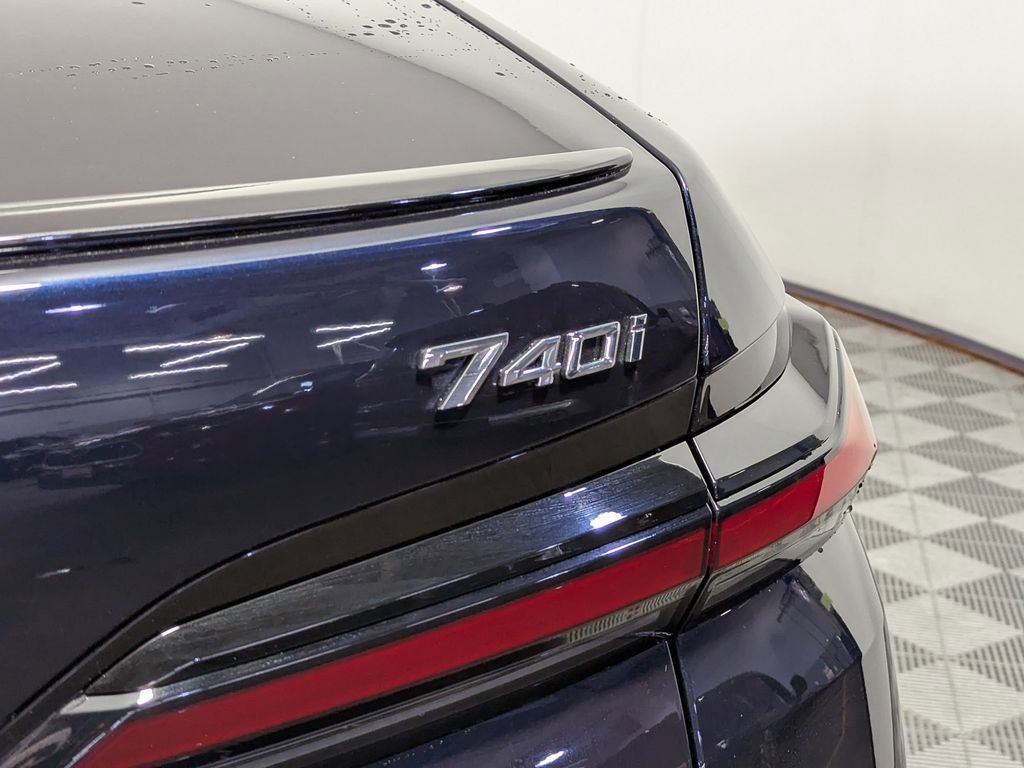 New 2026 BMW 740i xDrive image 8