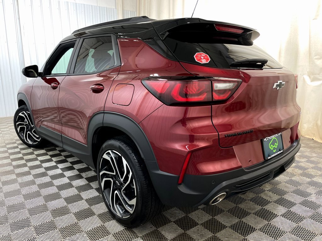 Certified 2024 Chevrolet TrailBlazer RS w/ Driver Confidence Package image 16