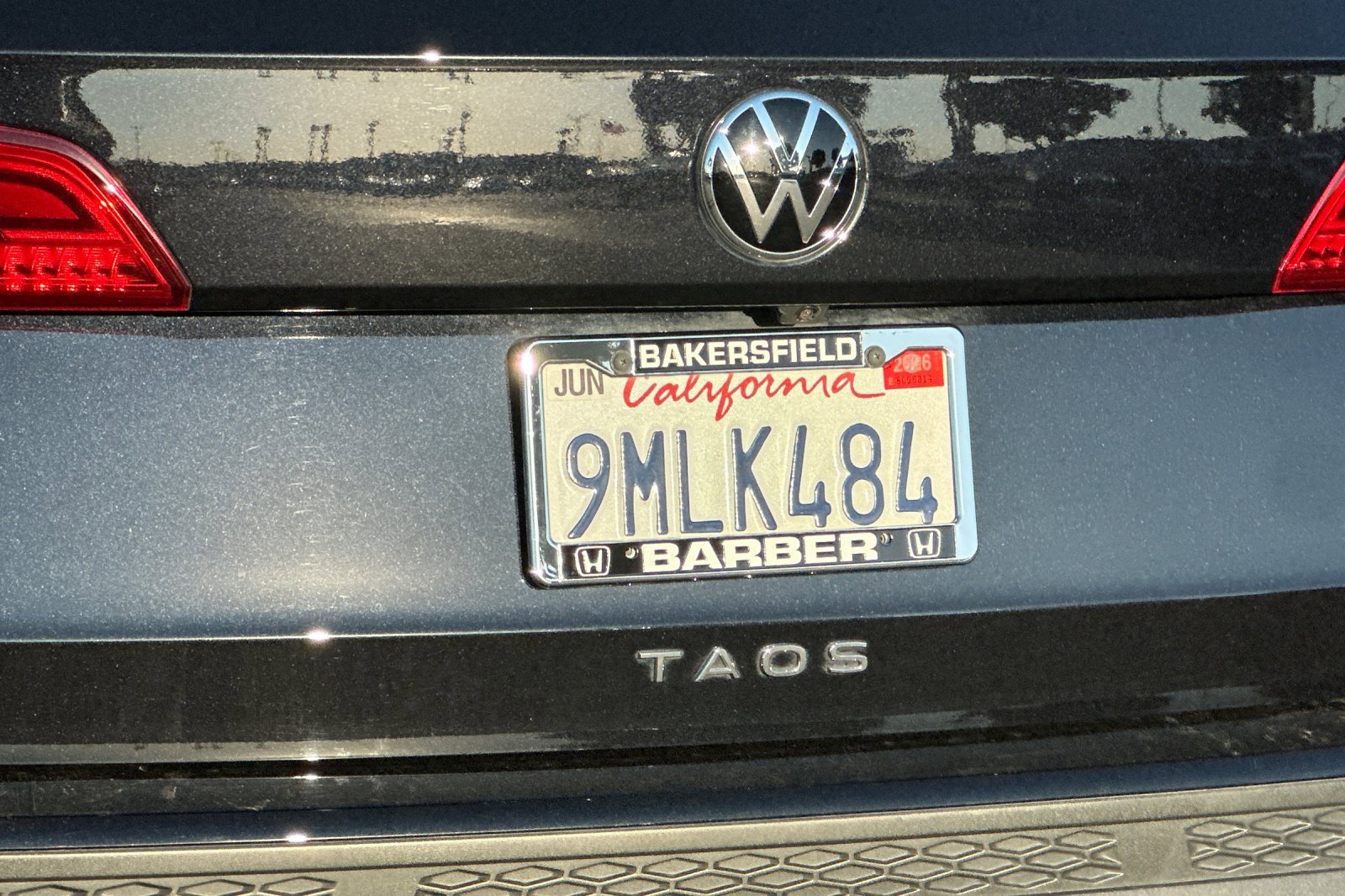 Used 2024 Volkswagen Taos S image 27