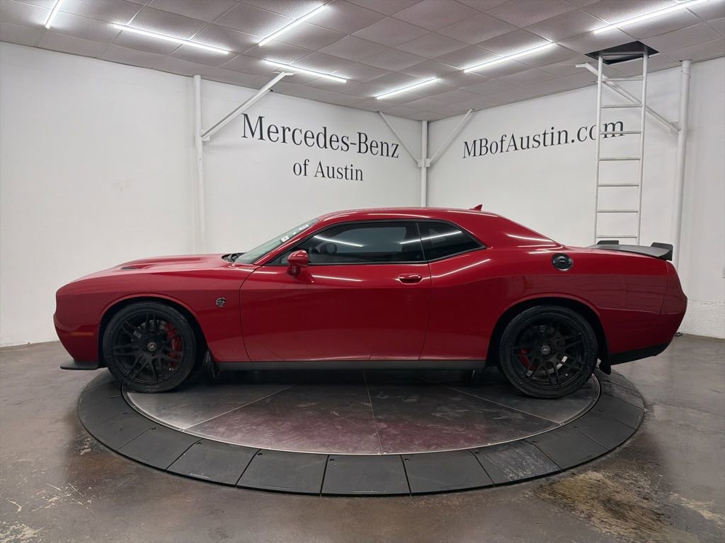 Used 2016 Dodge Challenger SRT Hellcat image 4
