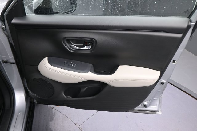 Used 2023 Honda HR-V EX-L image 20