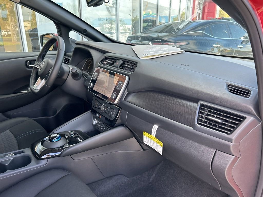 New 2025 Nissan Leaf SV Plus image 39