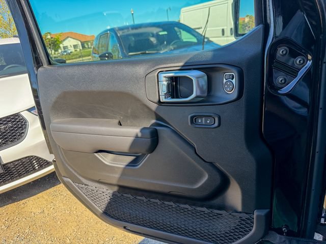New 2026 Jeep Gladiator Sport AWD/4WD image 15