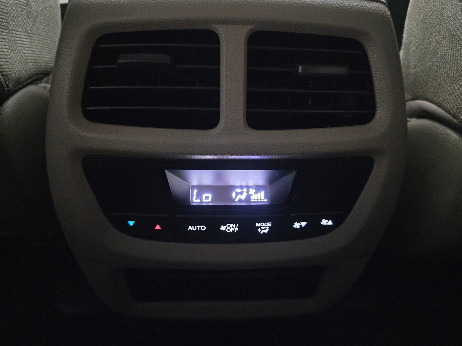 Used 2021 Honda Pilot EX image 24