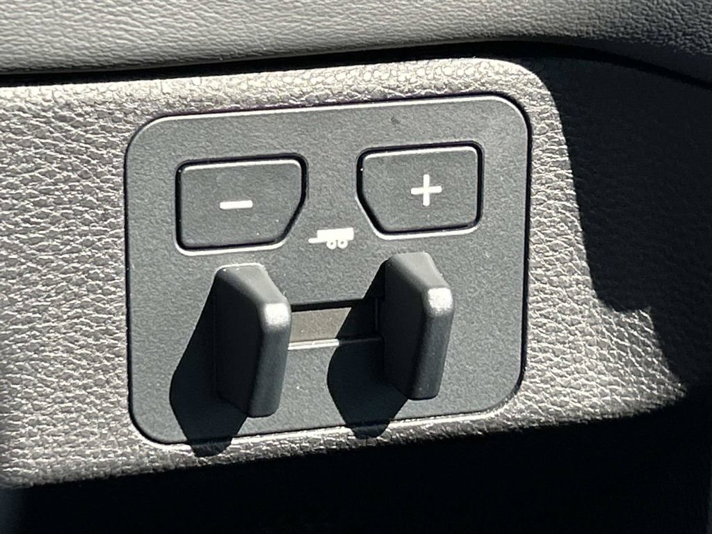 New 2026 Toyota Tundra Platinum AWD/4WD image 40