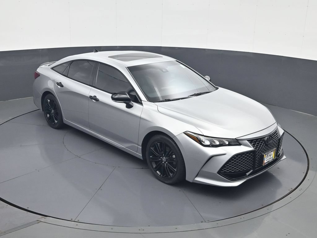 Used 2021 Toyota Avalon XSE FWD image 16
