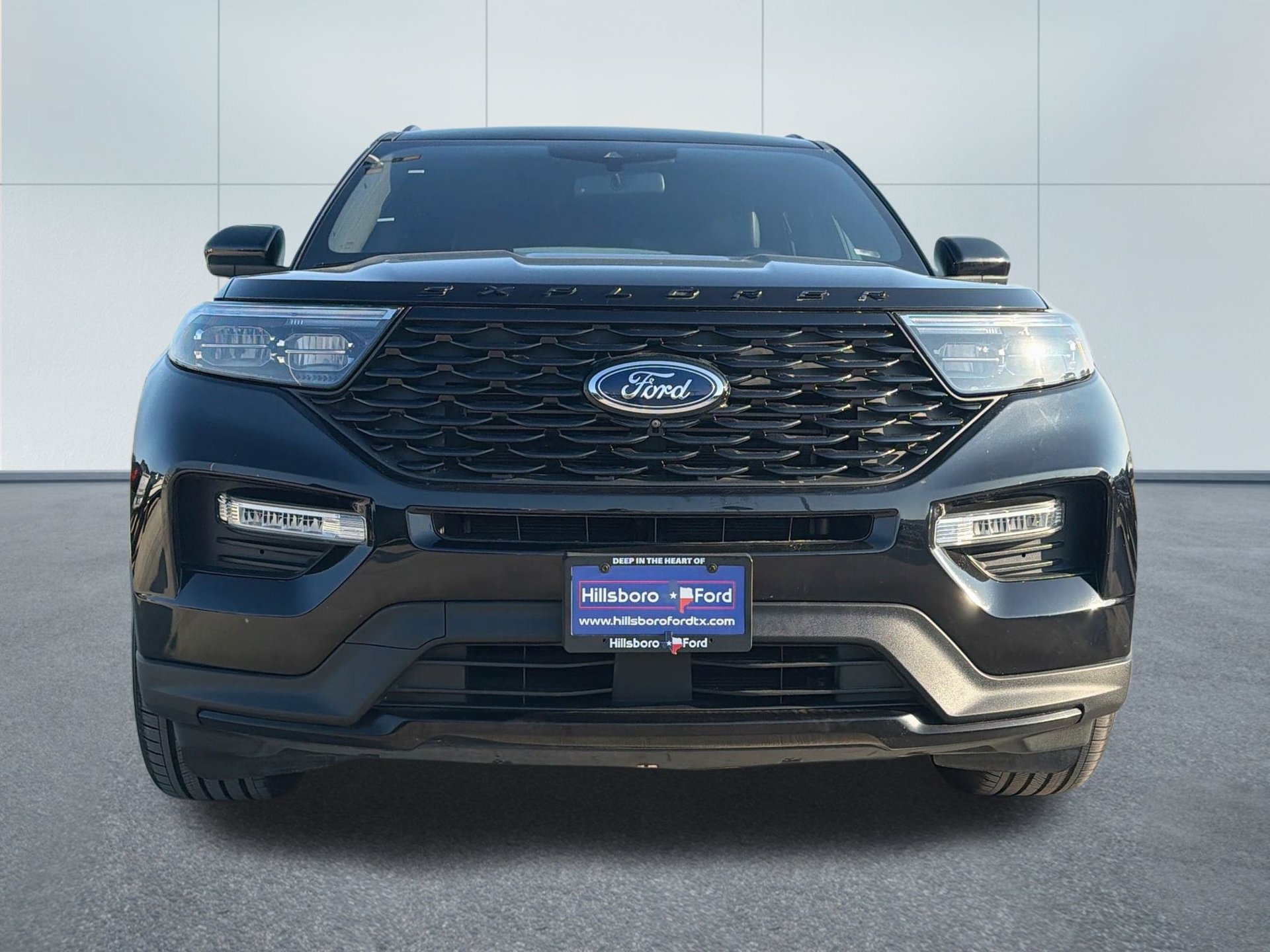 Certified 2023 Ford Explorer ST-Line w/ Class IV Trailer Tow Package RWD image 2