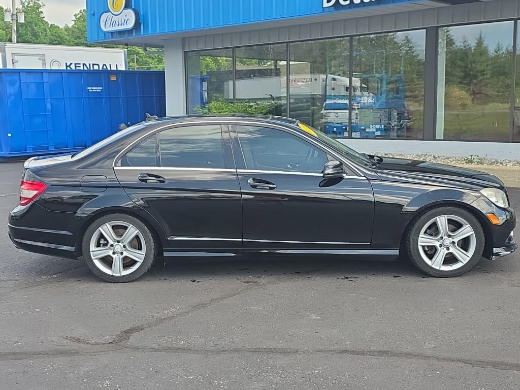 Used 2010 Mercedes-Benz C 300 4MATIC Sedan image 6