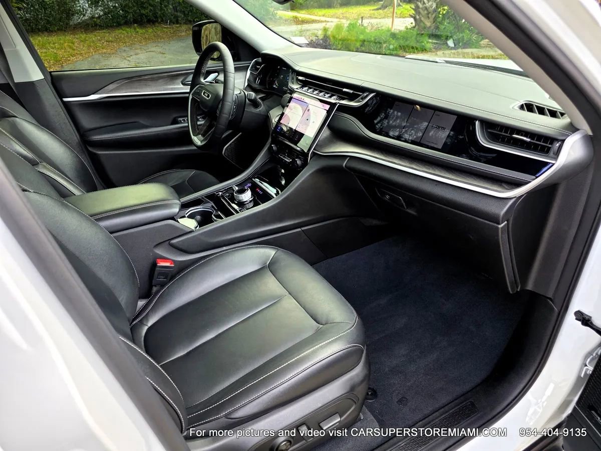 Used 2022 Jeep Grand Cherokee Limited 4xe image 43