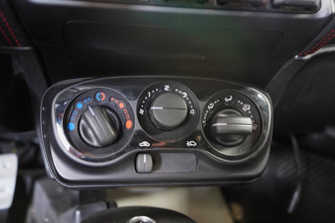 Used 2016 Alfa Romeo 4C Coupe w/ Convenience Group - Coupe RWD image 45