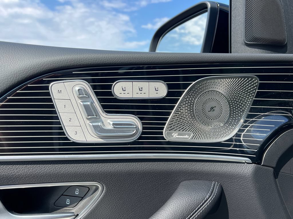 New 2026 Mercedes-Benz GLS 450 4MATIC image 12