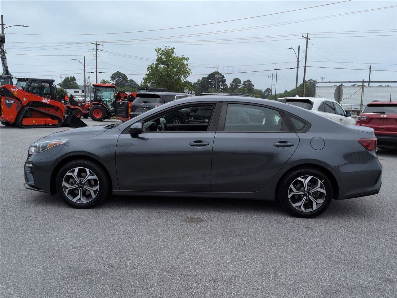 Used 2019 Kia Forte LXS FWD image 6