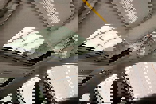 Certified 2023 GMC Acadia SLT w/ Preferred Package image 13