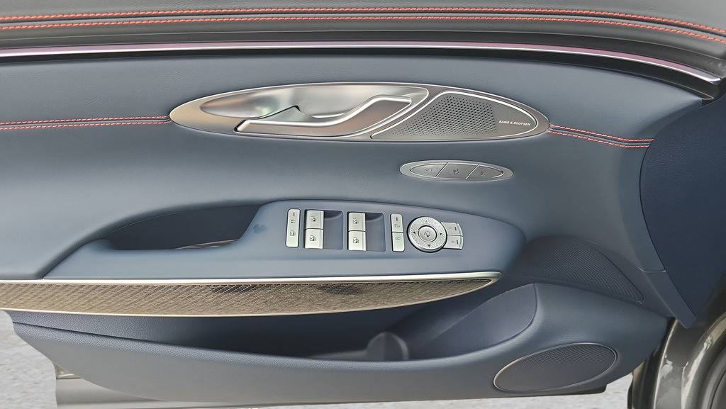 New 2027 Genesis GV70 3.5T Prestige AWD/4WD image 17