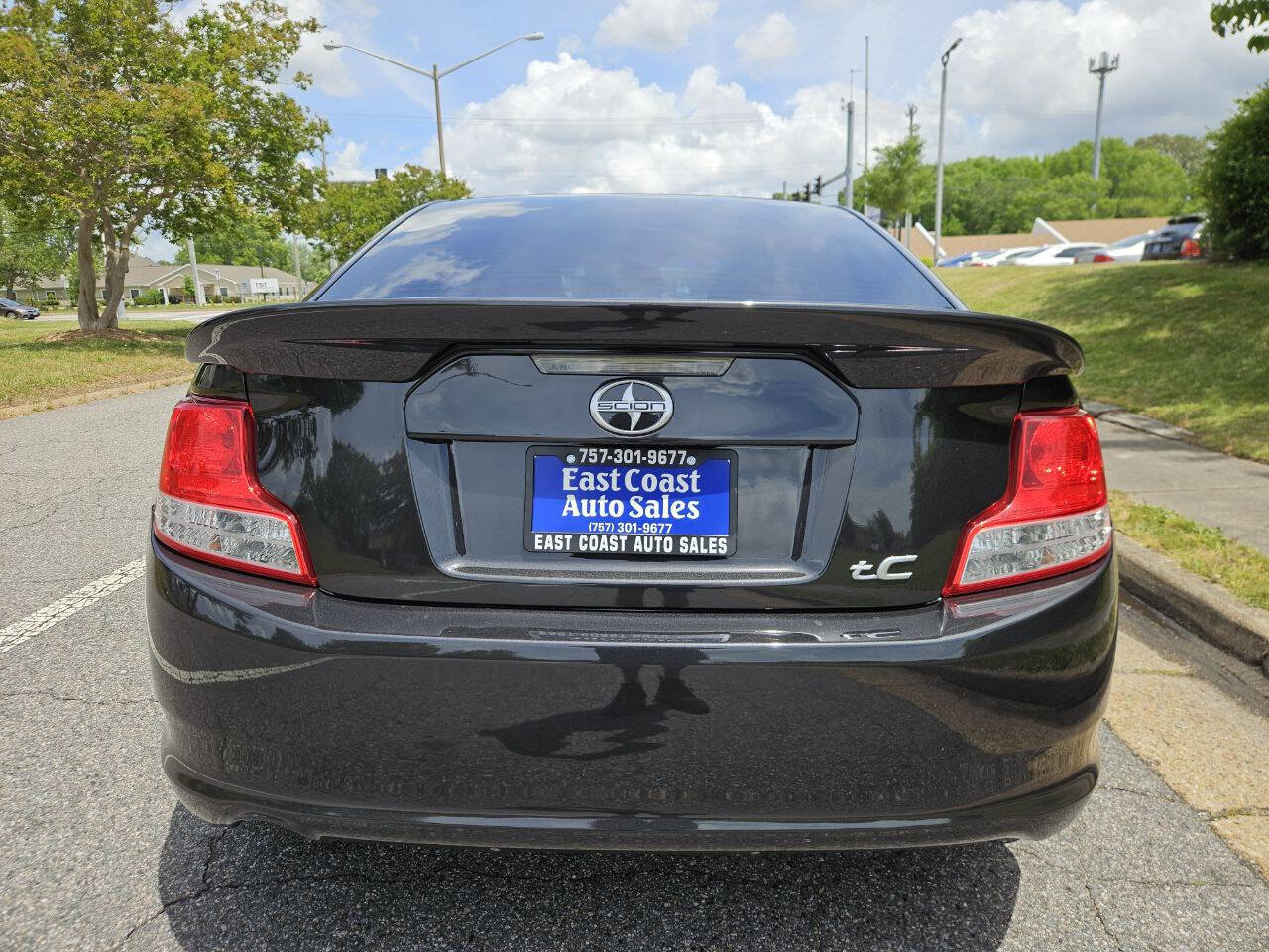 Used 2012 Scion tC FWD image 5