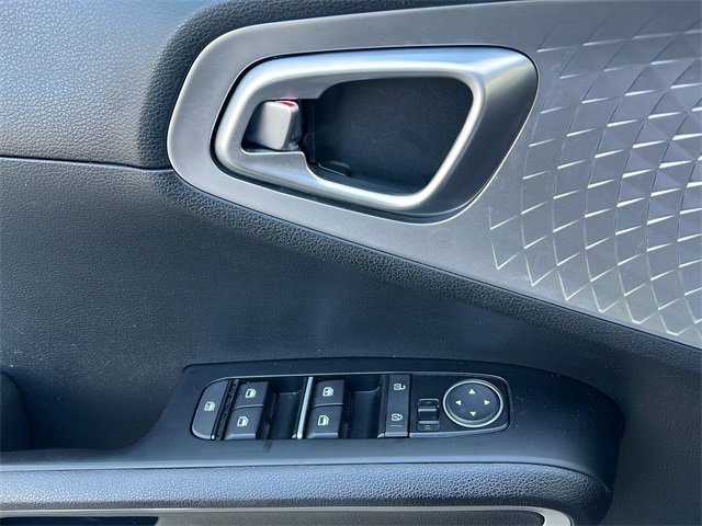 Used 2024 Kia Soul LX w/ Option Group 015 image 23