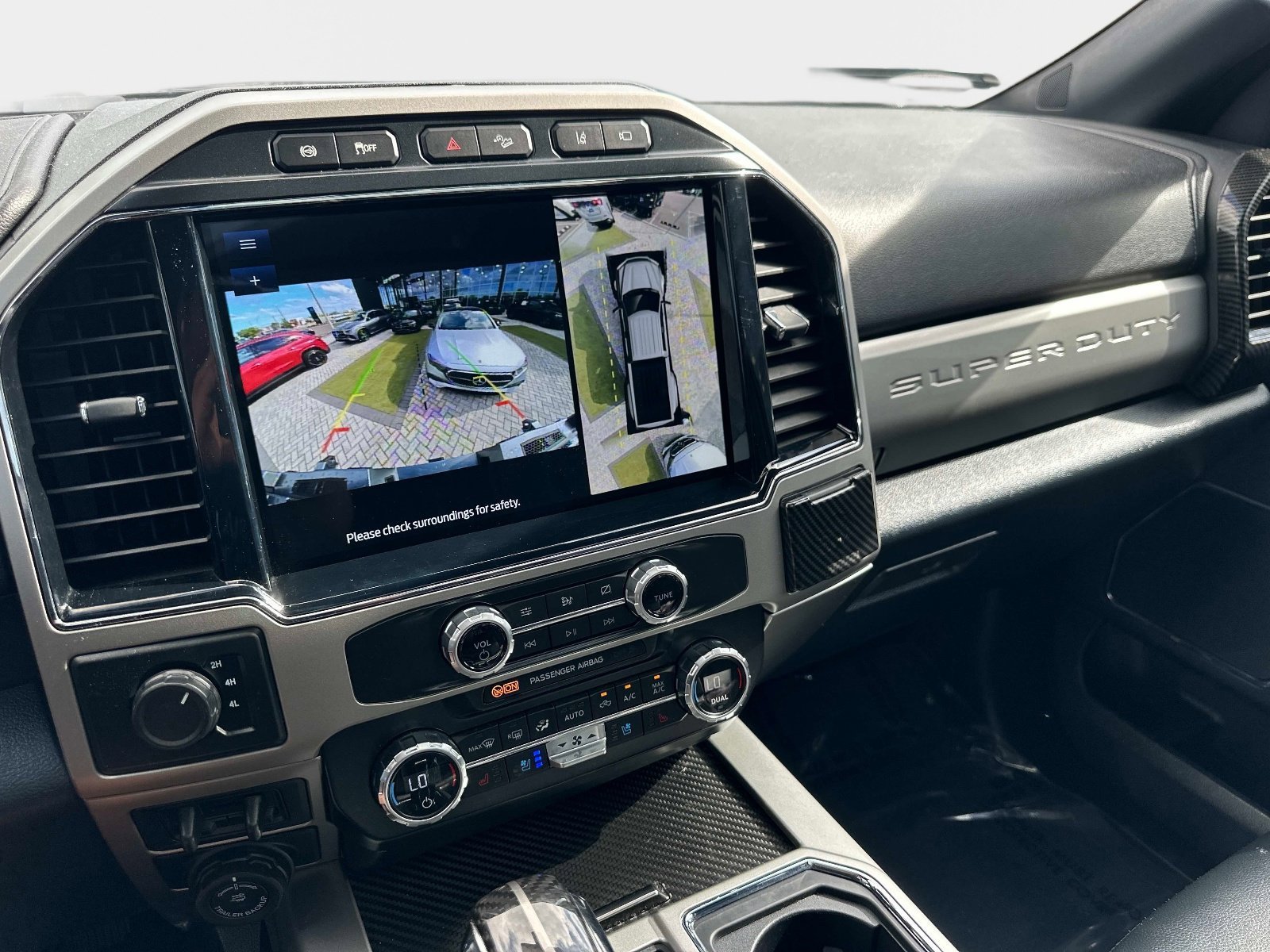 Used 2022 Ford F350 Lariat w/ Lariat Ultimate Package AWD/4WD image 28