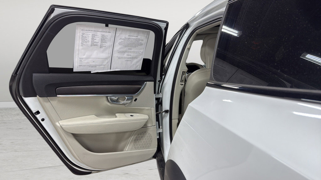 Used 2018 Volvo V90 T6 Cross Country w/ Convenience Package AWD/4WD image 32