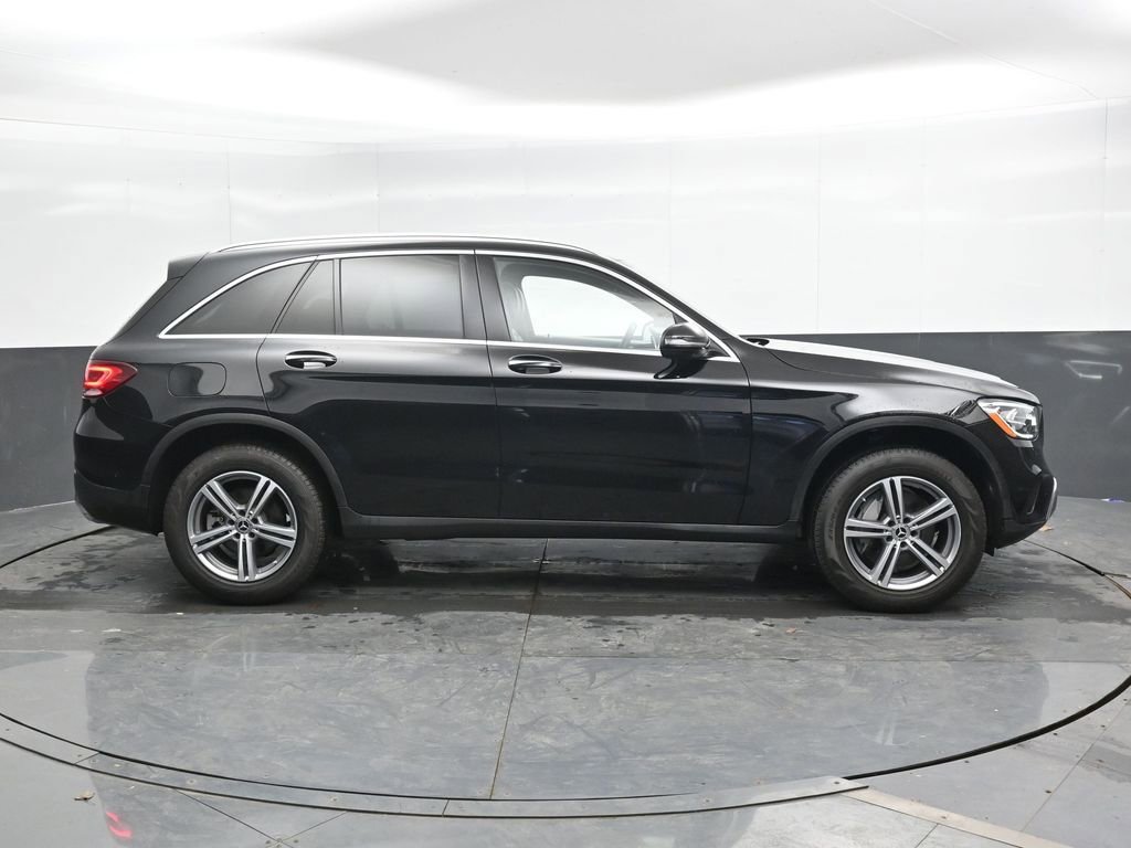 Used 2021 Mercedes-Benz GLC 300 4MATIC image 5