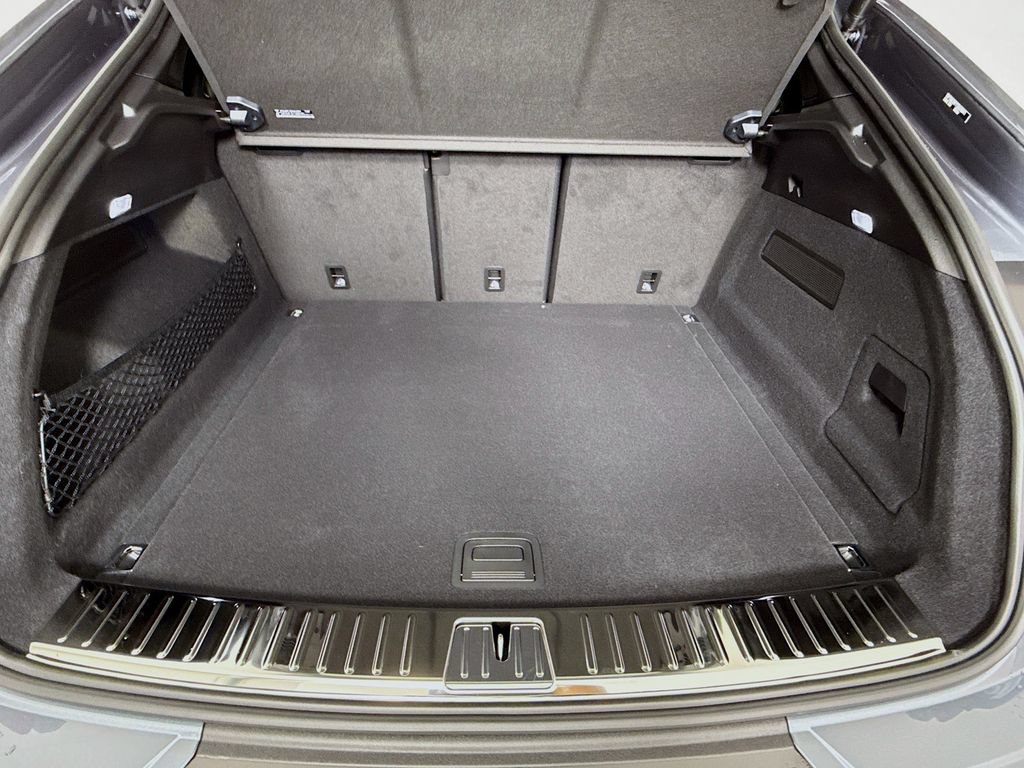 New 2026 Porsche Cayenne Coupe AWD/4WD image 30