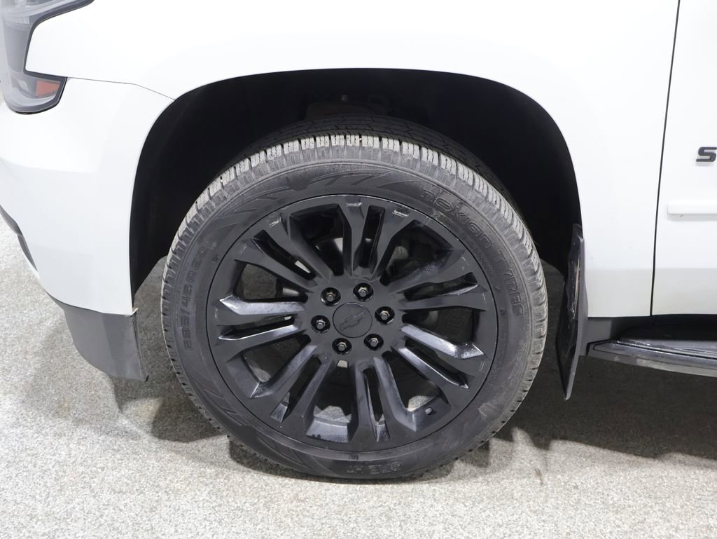 Used 2018 Chevrolet Suburban Premier AWD/4WD image 9