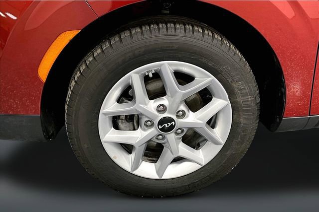 Used 2025 Kia Soul LX w/ LX Technology Package FWD image 28