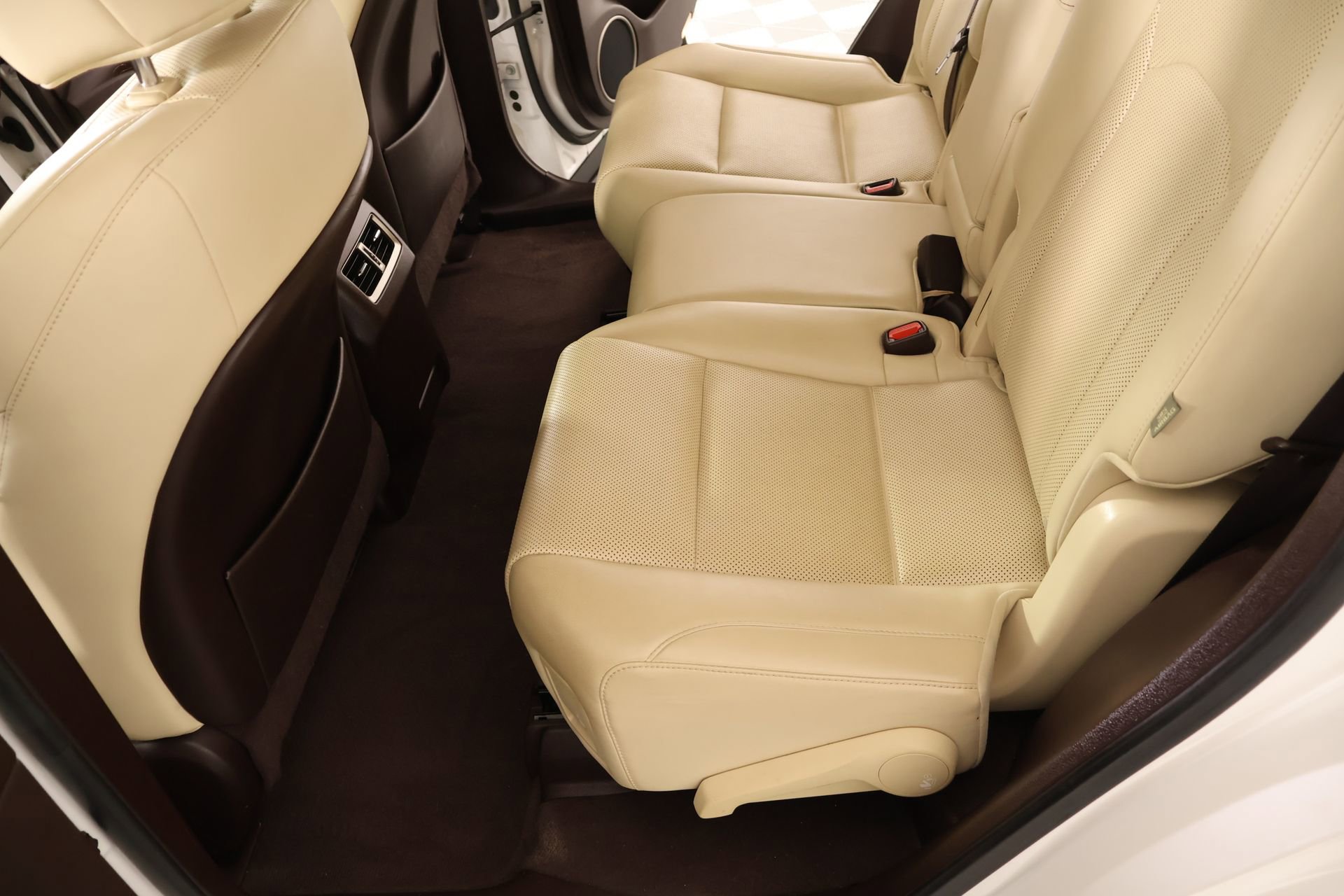 Used 2020 Lexus RX 350L FWD w/ Premium Package image 12