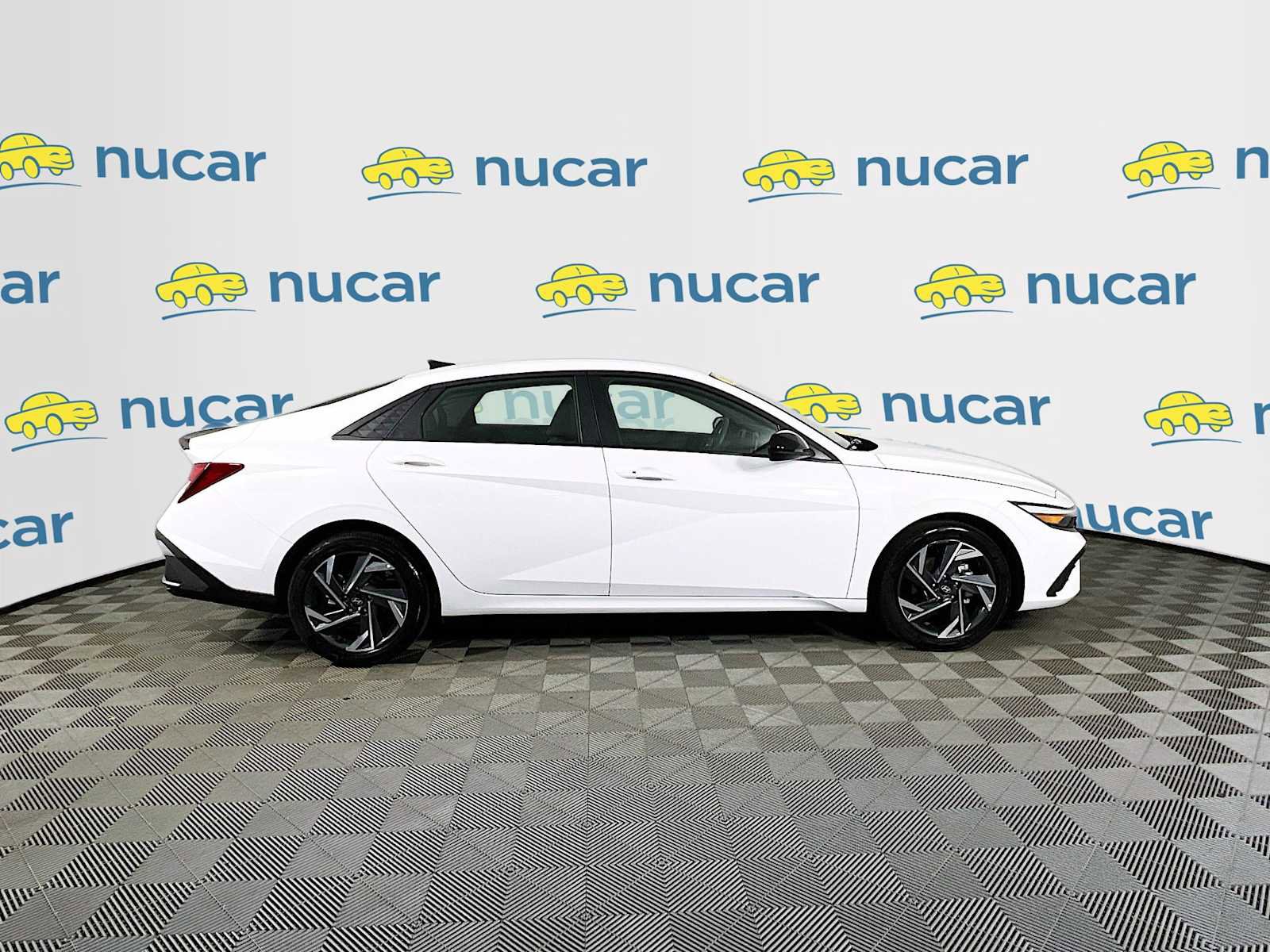 Certified 2025 Hyundai Elantra Sport image 27