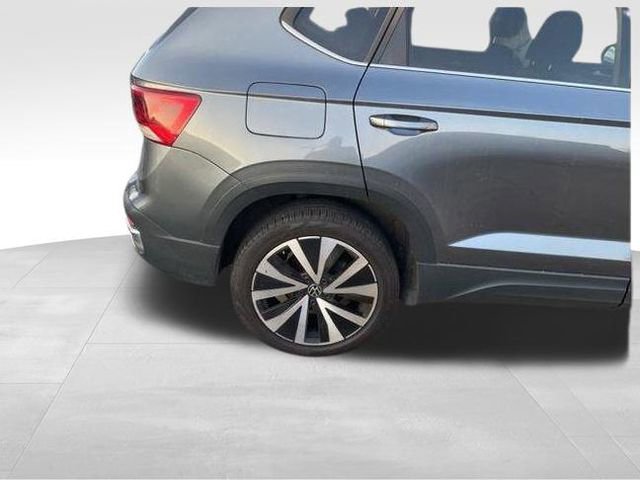 Used 2024 Volkswagen Taos SE image 8
