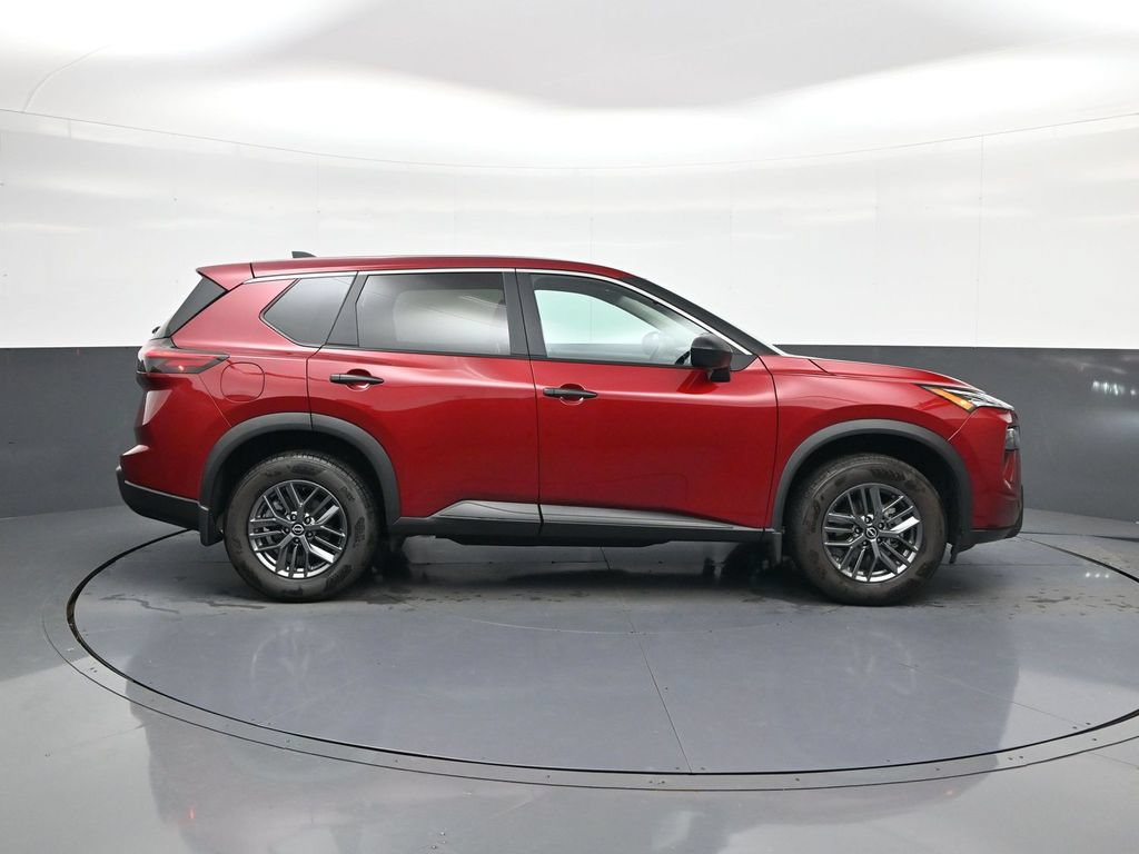 Used 2026 Nissan Rogue S FWD image 11