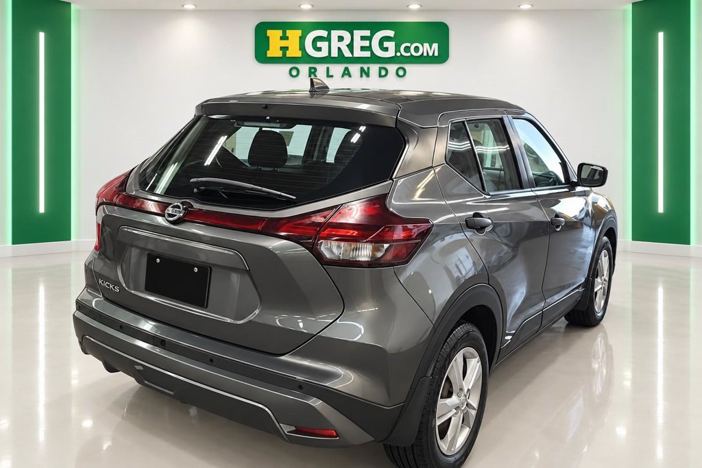 Used 2021 Nissan Kicks S FWD image 6