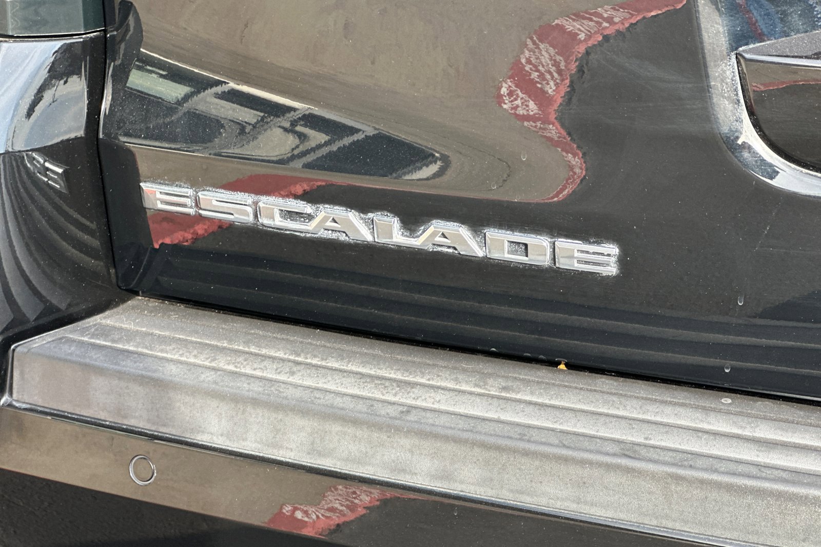 Used 2017 Cadillac Escalade Platinum image 29