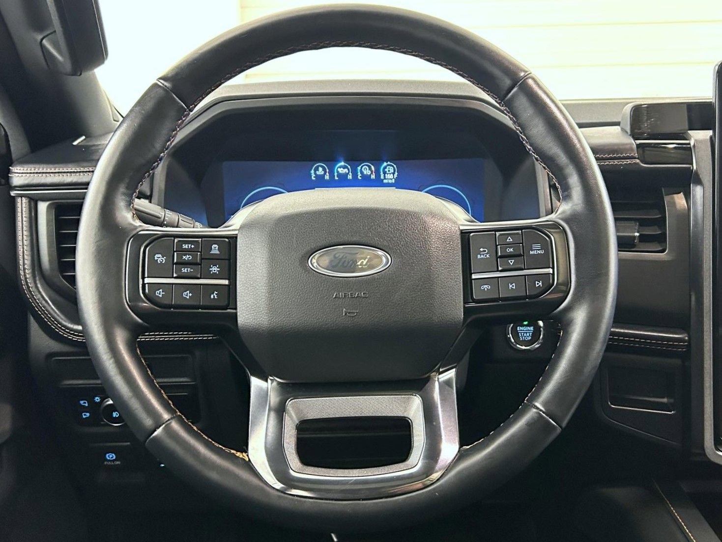 Used 2023 Ford Expedition Max Platinum AWD/4WD image 12