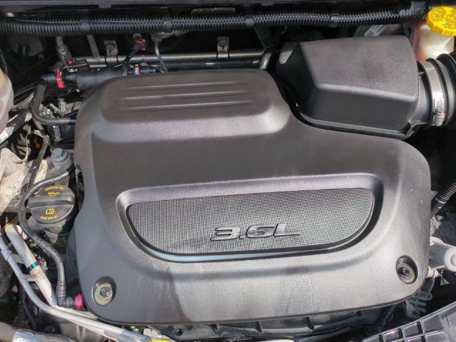 Used 2023 Chrysler Pacifica Touring-L FWD image 29
