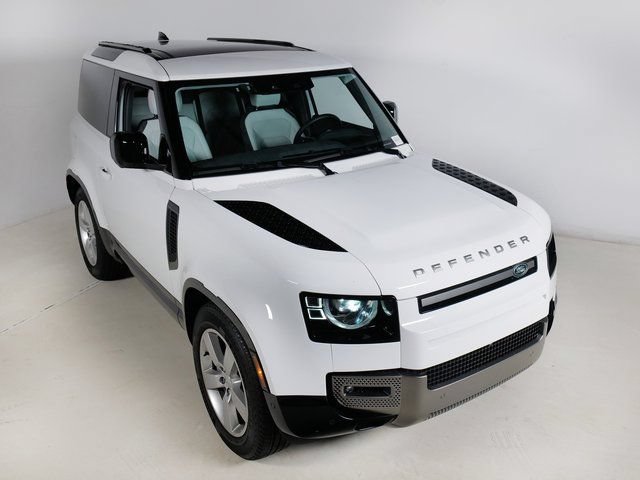 Used 2025 Land Rover Defender 90 X-Dynamic SE AWD/4WD image 26