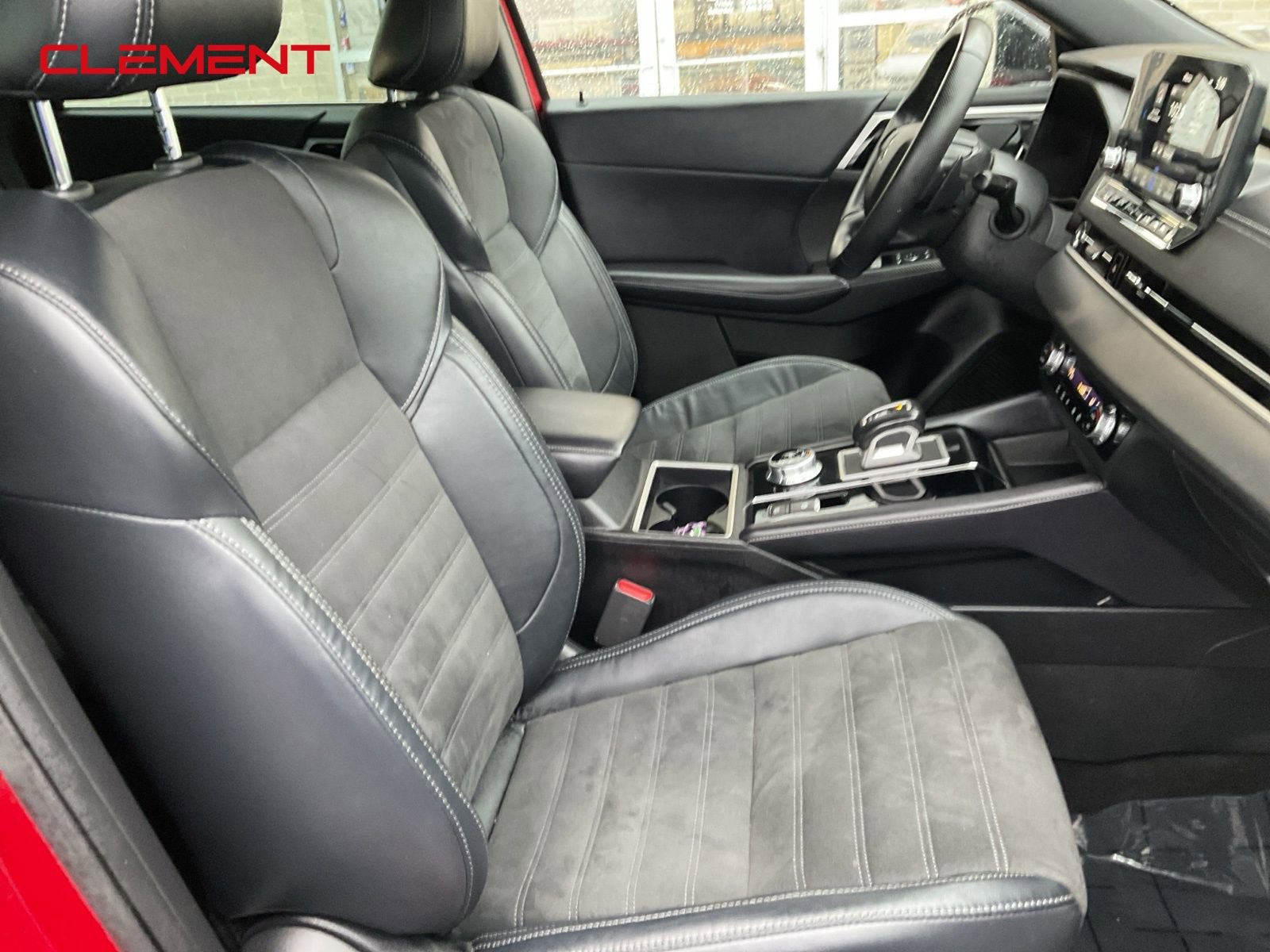 Used 2023 Mitsubishi Outlander SE image 34