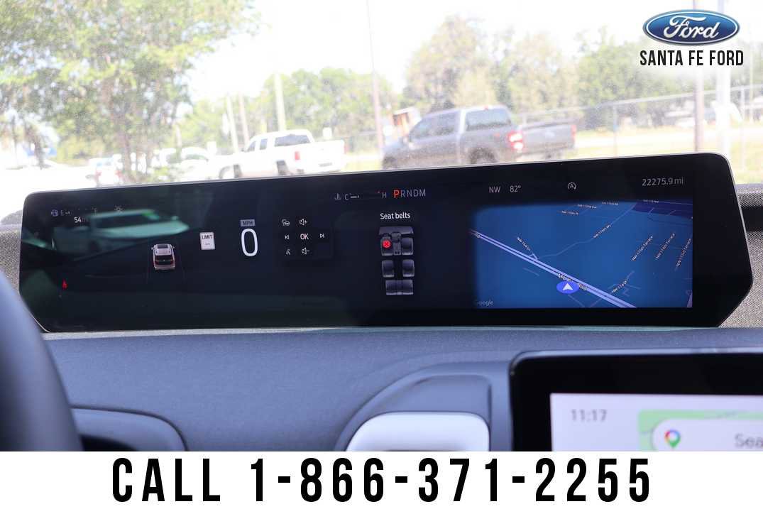 Used 2025 Ford Expedition Active RWD image 35