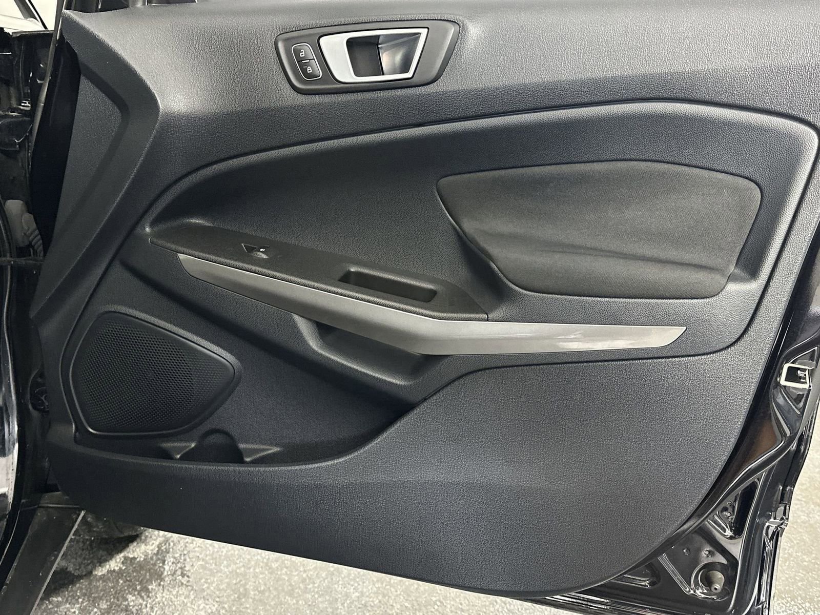 Used 2018 Ford EcoSport SE w/ SE Convenience Package FWD image 31