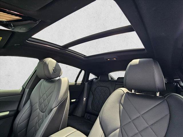 Used 2025 BMW X6 xDrive40i w/ Premium Package AWD/4WD image 15