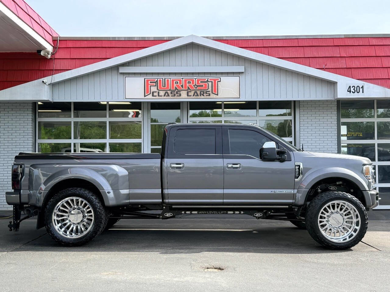 Used 2022 Ford F450 Platinum w/ FX4 Off-Road Package image 10
