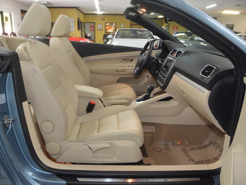 Used 2015 Volkswagen Eos Komfort FWD image 20