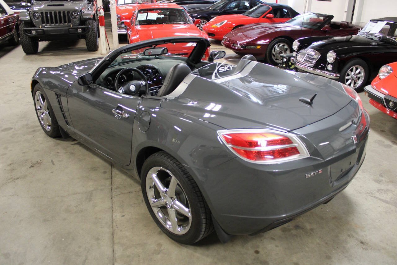 Used 2009 Saturn Sky Red Line RWD image 32